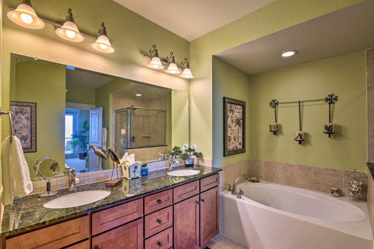 Pointe West Family Retreat Balcony And Ocean Views! Apartment Galveston Exterior photo