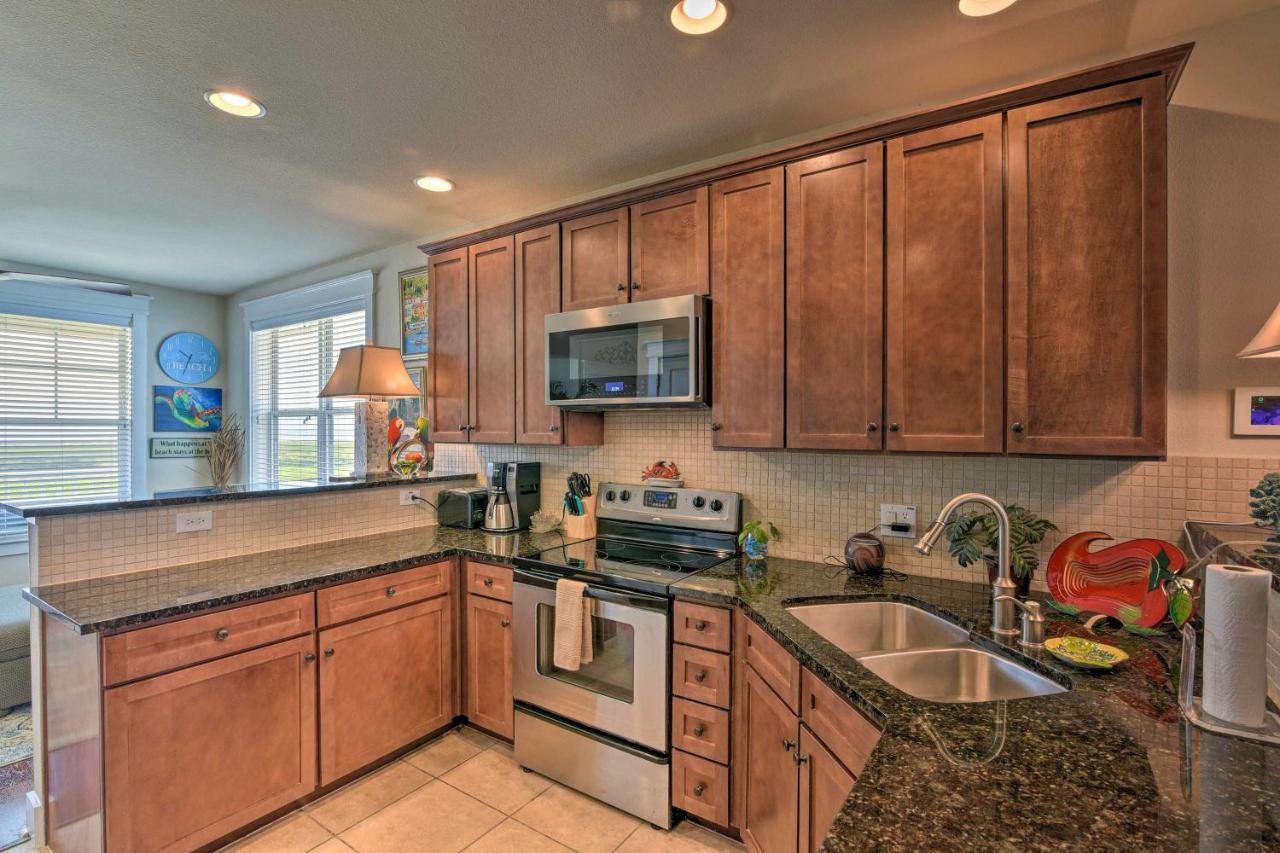 Pointe West Family Retreat Balcony And Ocean Views! Apartment Galveston Exterior photo