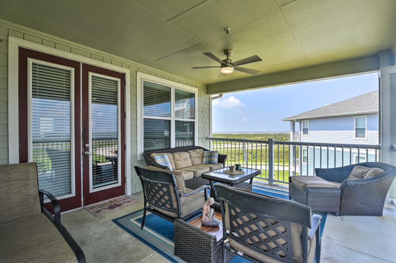 Pointe West Family Retreat Balcony And Ocean Views! Apartment Galveston Exterior photo
