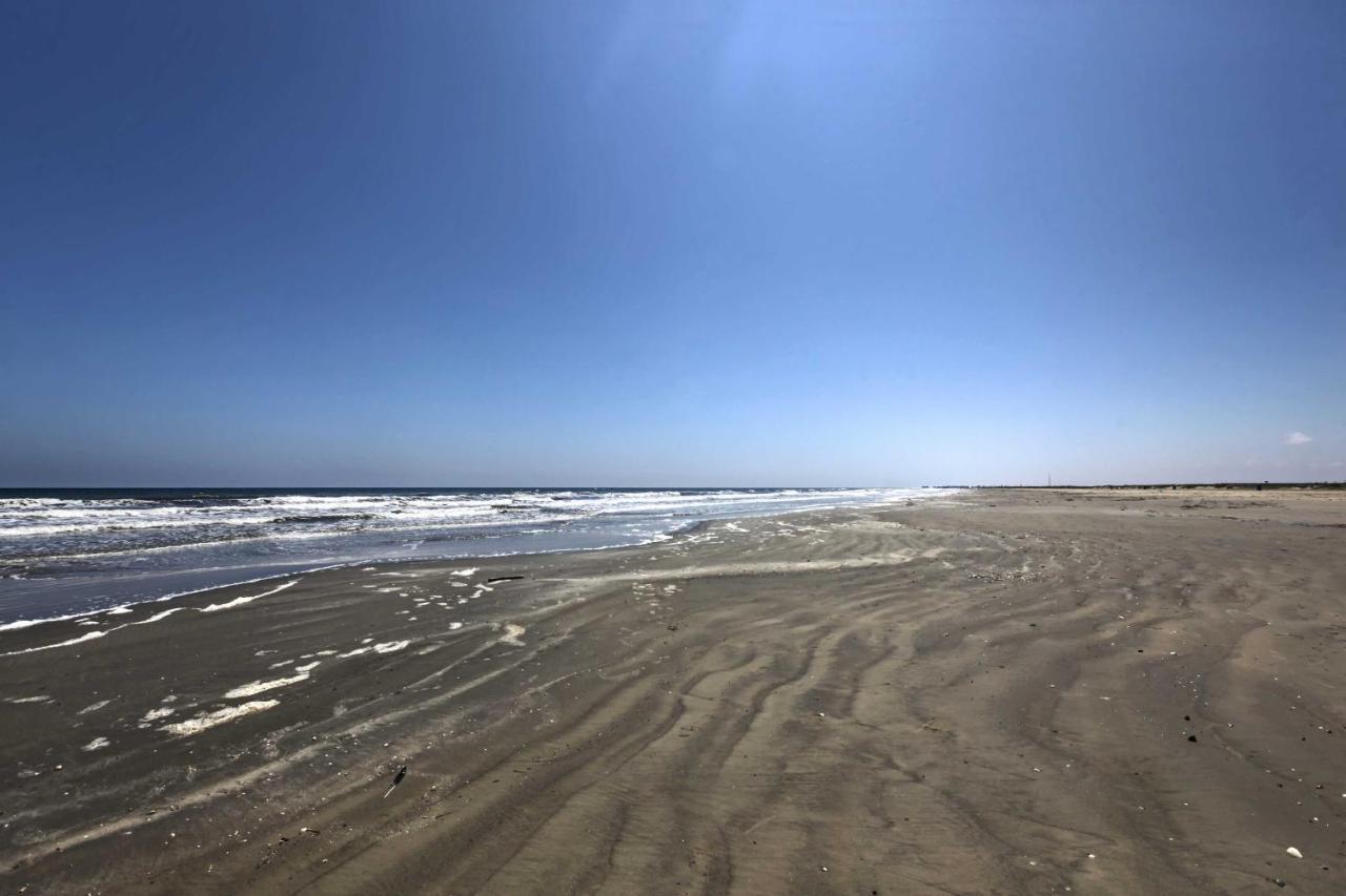 Pointe West Family Retreat Balcony And Ocean Views! Apartment Galveston Exterior photo